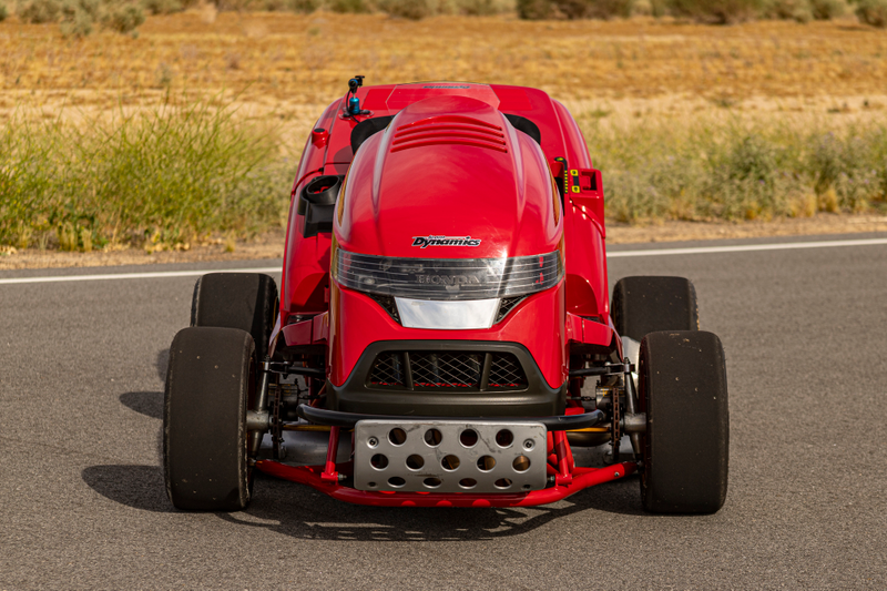 Illustration for article titled The World's Fastest Lawnmower Is Exactly as Bonkers to Drive as It Looks